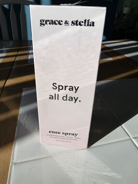 grace & stella Rose Spray Facial Mist - Pink & White Packaging